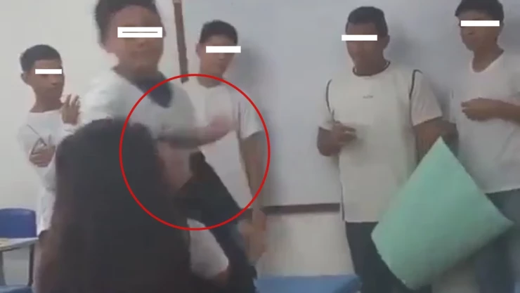 Alumno “Apuñaló"