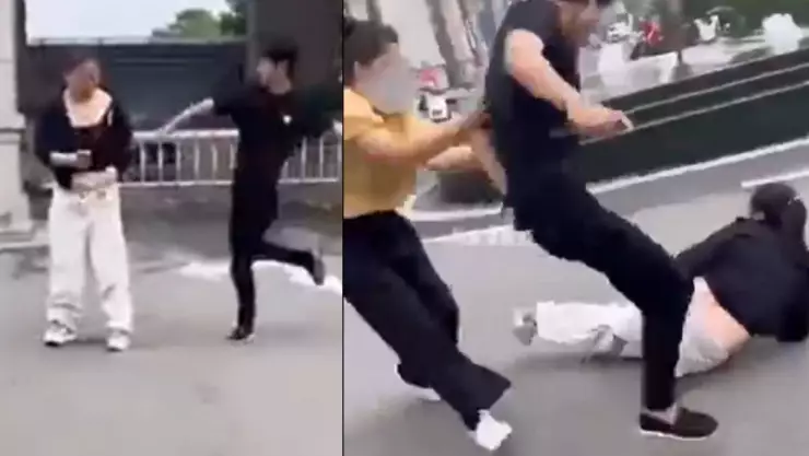 Joven golpea a su mamá