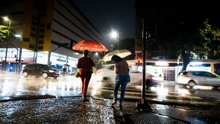 ¡Nayarit bajo el agua! Se esperan lluvias intensas, granizo y mar de fondo para este día