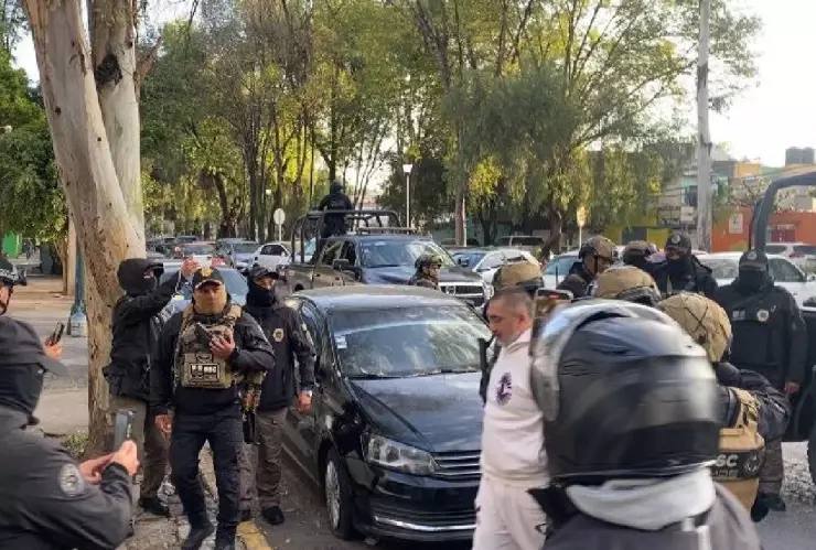 Cinco presuntos integrantes del Cártel Jalisco Nueva Generación (CJNG) fueron detenidos en la alcaldía Benito Juárez, en la Ciudad de México.