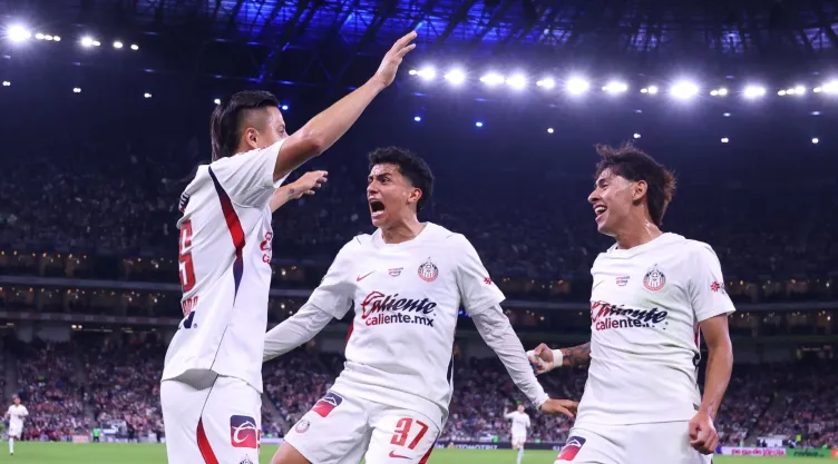 El balance de Chivas en el Estadio BBVA