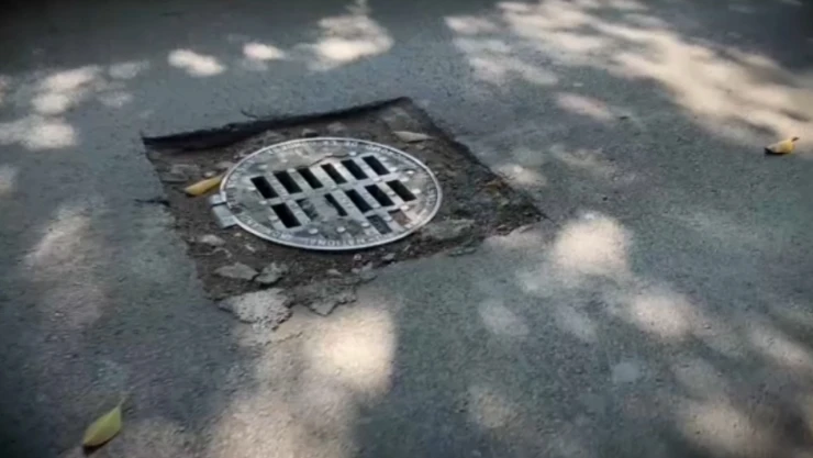Robo de coladeras se castigaría con 10 años de cárcel en CDMX