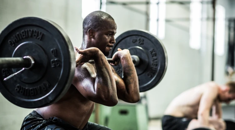 El debate entre crossfit o gym tiene a un claro ganador en el desarrollo muscular