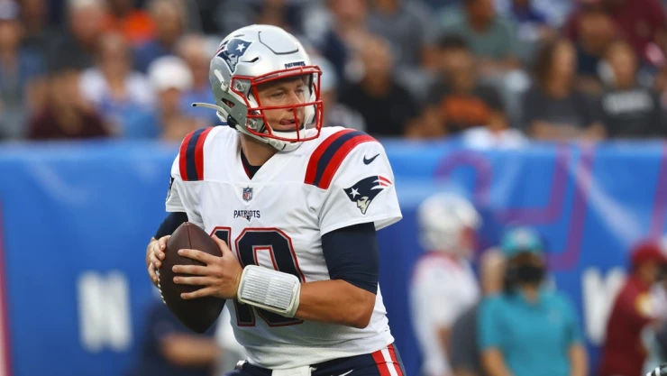 Mac Jones, mariscal de campo de los New England Patriots