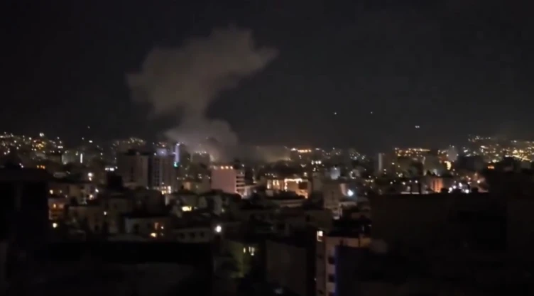Explosión en Teherán, Irán, deja humo y dudas. Israel confirma operación y activa emergencia especial.