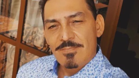 Farina Chaparro formaliza demanda contra José Manuel Figueroa.