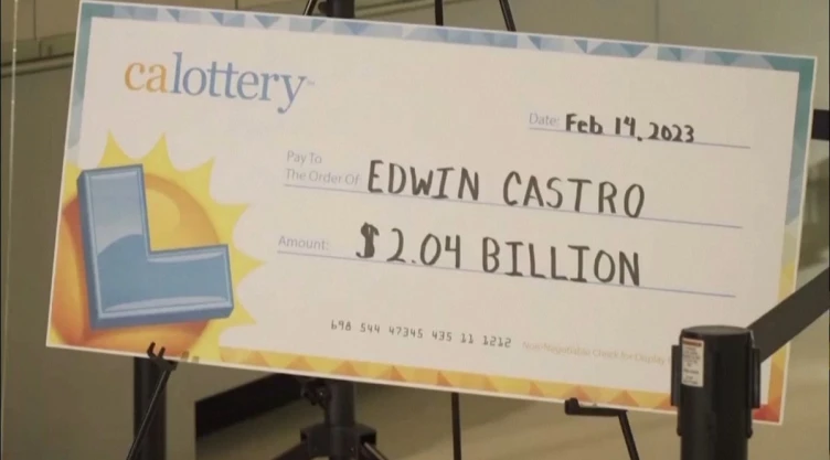 California revela quién ganó más de 2 mil millones de dólares en la lotería.