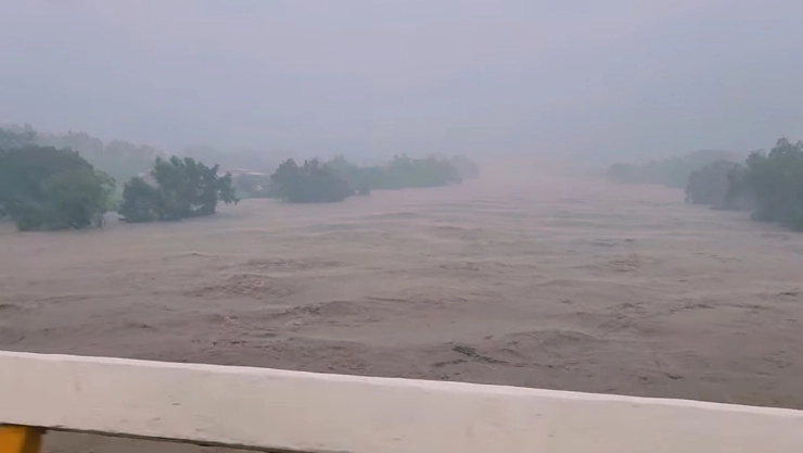 Max tormenta tropical deja un muerto en Tecpan de Galeana