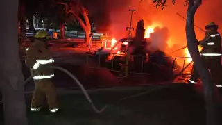 Incendio de juegos mecánicos