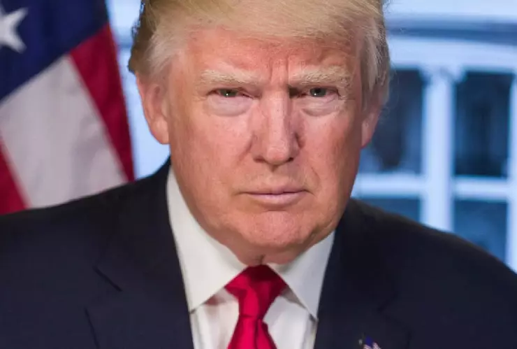 FBI catea casa de Donald Trump en Florida, denuncia