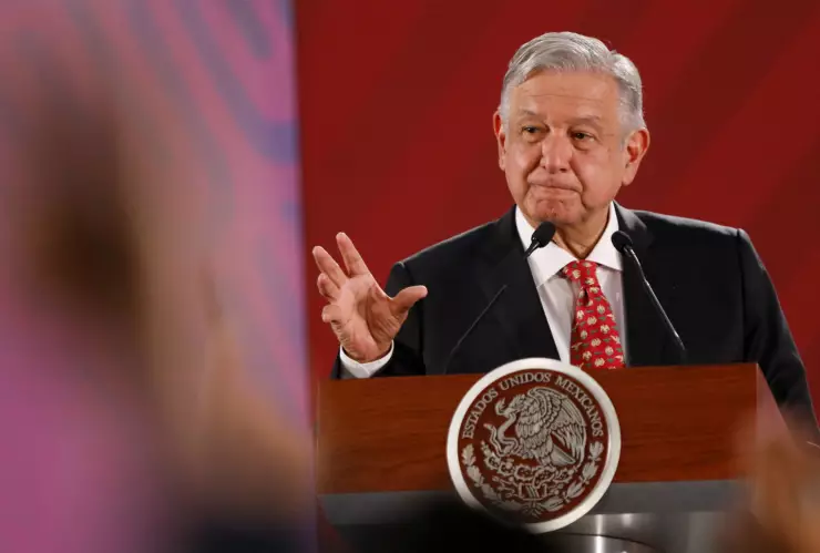 El presidente de México, Andrés Manuel López Obrador, ofrece una conferencia de prensa en el Palacio Nacional de Ciudad de México. Mayo, 2019. Imagen, Reuters.