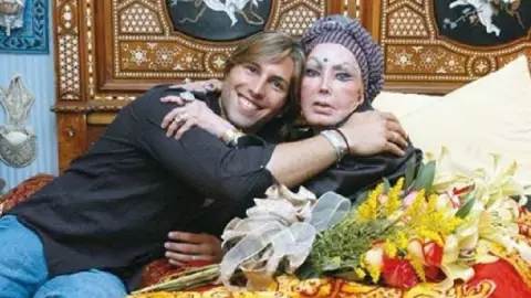 Poncho De Nigris e Irma Serrano