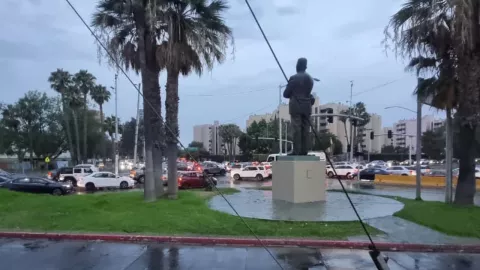 Calles saturadas y semáforos sin luz afectan movilidad en Tijuana durante la mañana