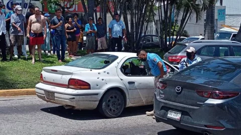 Una balacera en la en Costera Miguel Alemán en Acapulco, Guerrero, dejó dos muertos y un herido.
