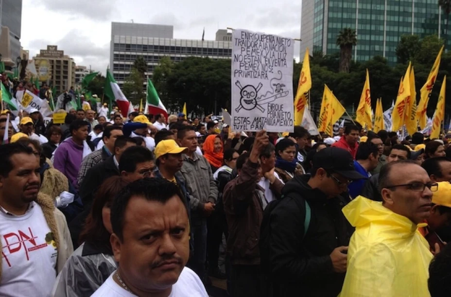La dirigencia del PRD convocó a la manifestación en contra de las reformas en materia energética