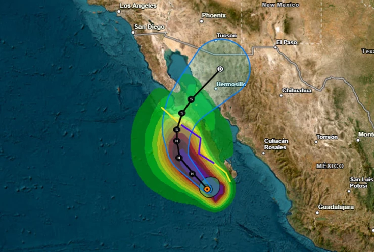 Suspenden clases huracán Lorena