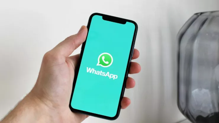Encontrar mensajes pasados en WhatsApp