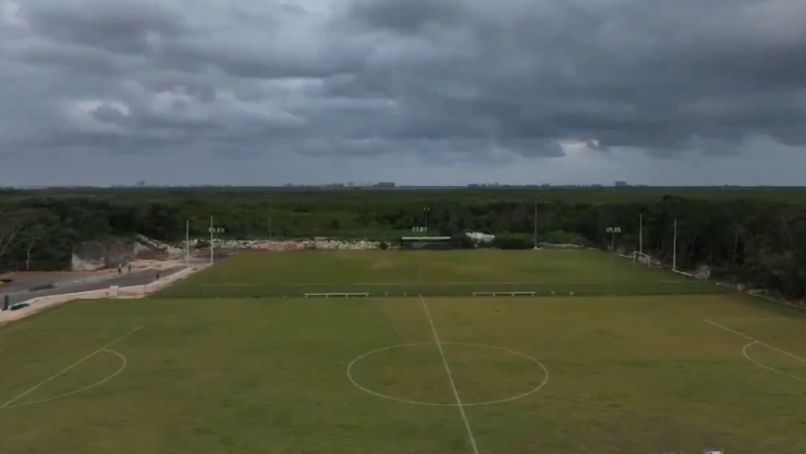 Inaugura Mara Lezama camino de acceso a la unidad deportiva Luis Donaldo Colosio, en Benito Juárez.jpg