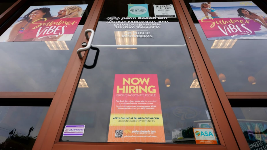 Cartel de pedido de empleados en Richmond, Virginia.