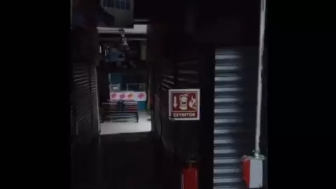 VIDEO: Captan llanto de un niño fantasma en Plaza de la Tecnología