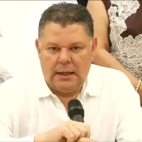 virgilio-mendoza-renuncia-al-partido-verde-en-colima-por-alianza-morena-rumbo-elecciones-2027