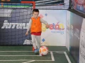 En compañía de familiares y amigos, disfrutamos de un rato de diversión.