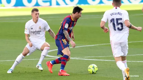 Real Madrid vence a Barcelona