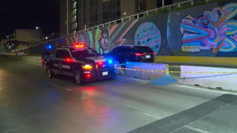 ZMG de noche: Hallan cuerpo de hombre indigente en Perif&eacute;rico y Acueducto