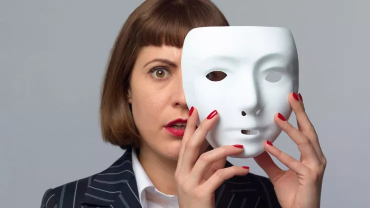 Qué es y cuáles son los síntomas del síndrome del impostor