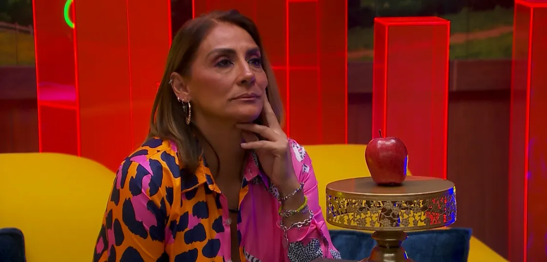 ¡Manzana de la TENTACIÓN! Es el turno de Azalia Ojeda para ser puesta a prueba en La Granja VIP; esto le ofrecieron.jpg