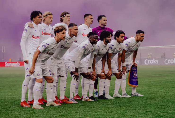 Anderlecht con Chino Huerta