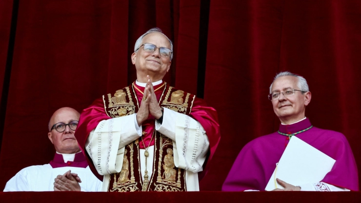 El Papa León XIV recibe las llaves de San Pedro tras el cónclave