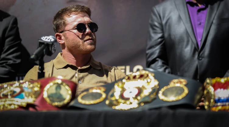 Saúl Canelo Álvarez pelea Caleb Plant conferencia