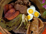 Tacos placeros con salsa de chapulín