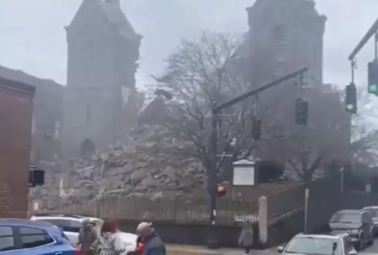 Iglesia de derrumba en Union Street en New London, Connecticut