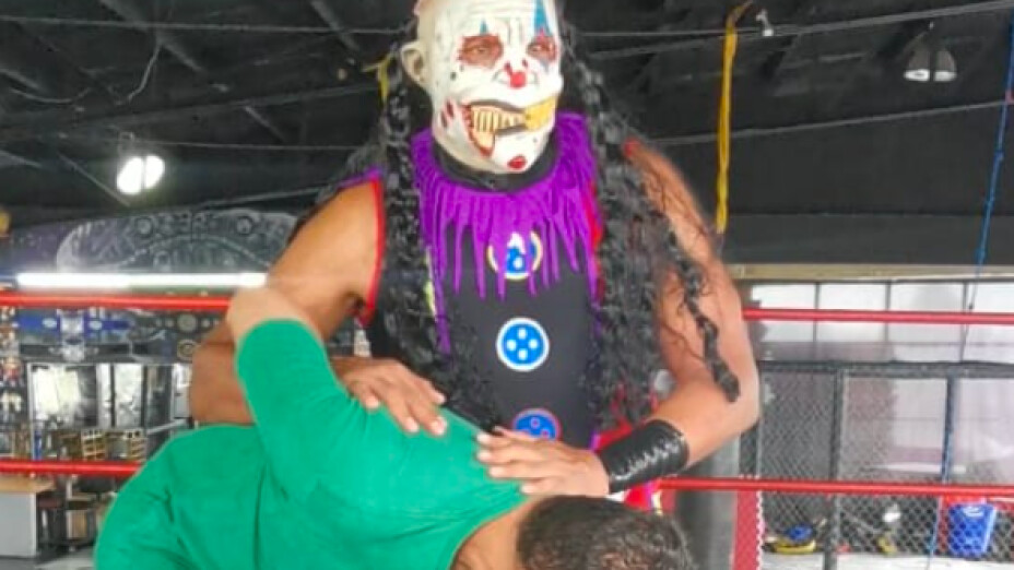 Monster Clown lesionado lumbares