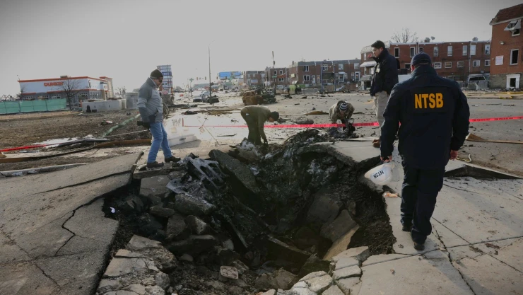 Punto de explosión de avión en Filadelfia.jpg