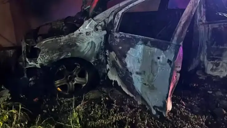 ¡Aterrador! Incendian AUTO y dejan mensaje con AMENANZA en la Península de Yucatán; esto se sabe