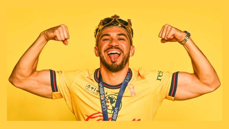 Henry Martín celebra 100 goles con el América dentro de la Liga MX