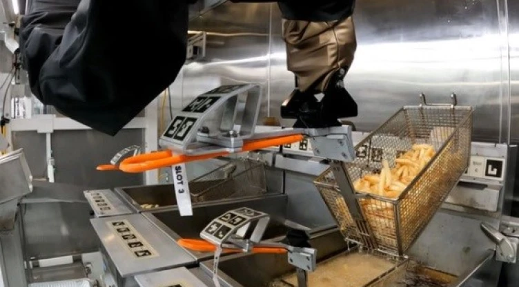 Flippy 2 robot papas fritas más rápido