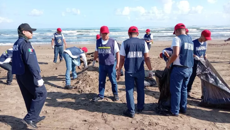 Infodemia: Gobierno mintió para encubrir derrame de Pemex.