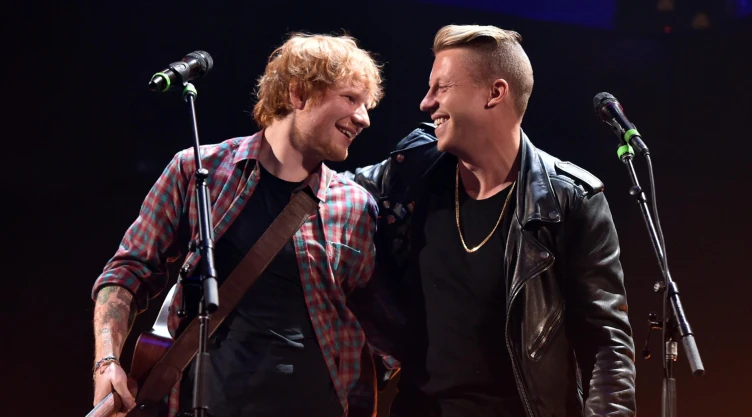 ¿Por qué están cancelando a Ed Sheeran La polémica con Macklemore explicada