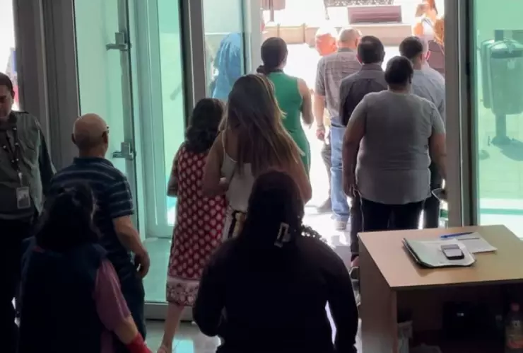 Evacuan Congreso del Estado