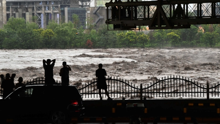 Estado de emergencia en China por inundaciones causadas por el tifón Doksuri