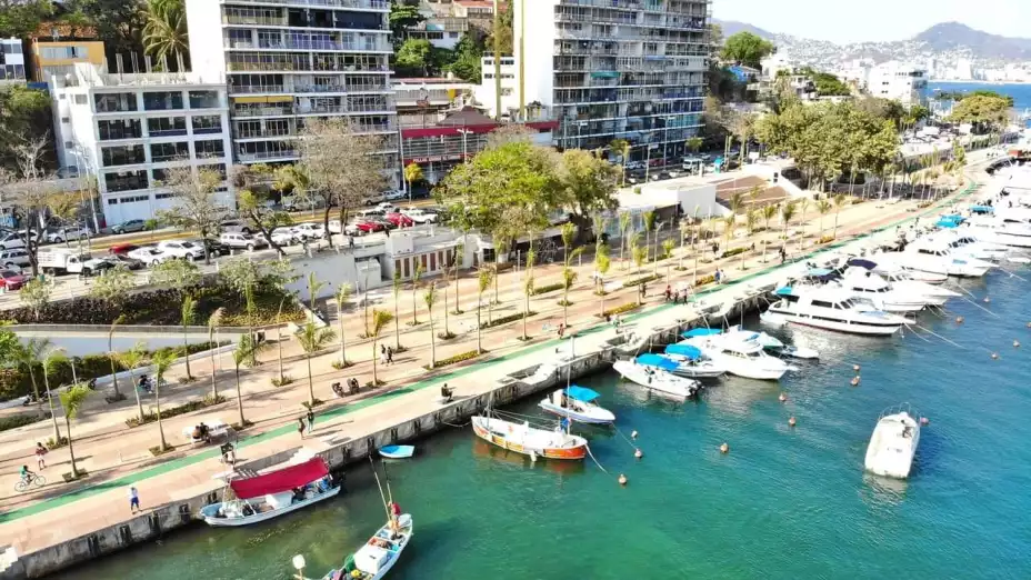 Paseo del Pescador Acapulco