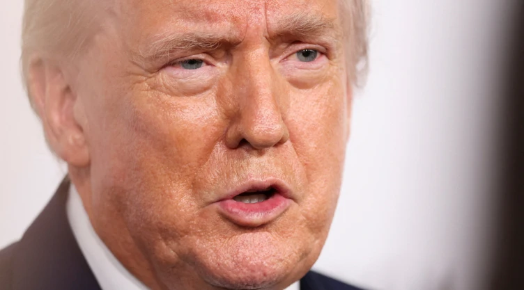 El presidente de Estados Unidos , Donald Trump, llega al estreno del documental “Melania” en el Centro John F. Kennedy para las Artes Escénicas, recientemente renombrado para incluir el nombre del presidente estadounidense Donald Trump , en Washington, DC, EE. UU., el 29 de enero de 2026.