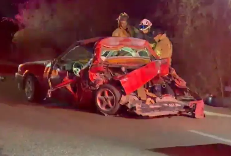 FOTOS | Una mujer y un niño de 11 años muertos; así fue como quedó el auto tras fuerte accidente en Aguascalientes
