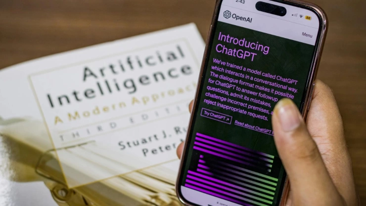 ¿Qué es lo que no debes preguntarle a ChatGPT? Esto pasa si lo haces