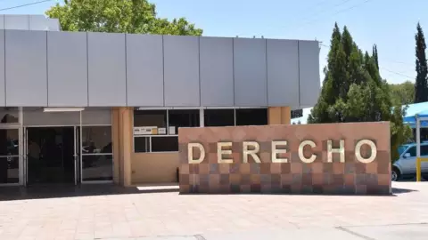 Estudiante de la UACH denuncia a profesor