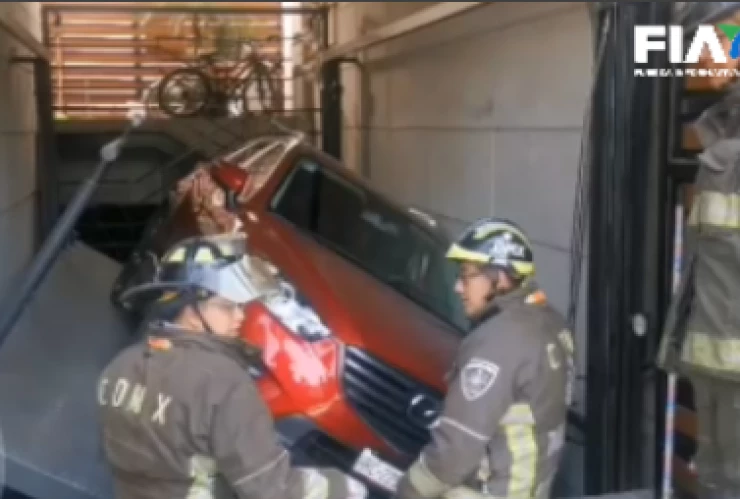caída_elevador_autos_Benito_Juárez.png
